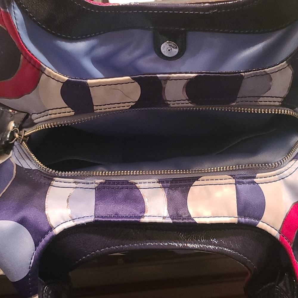 Coach purse - Picture 3 of 6